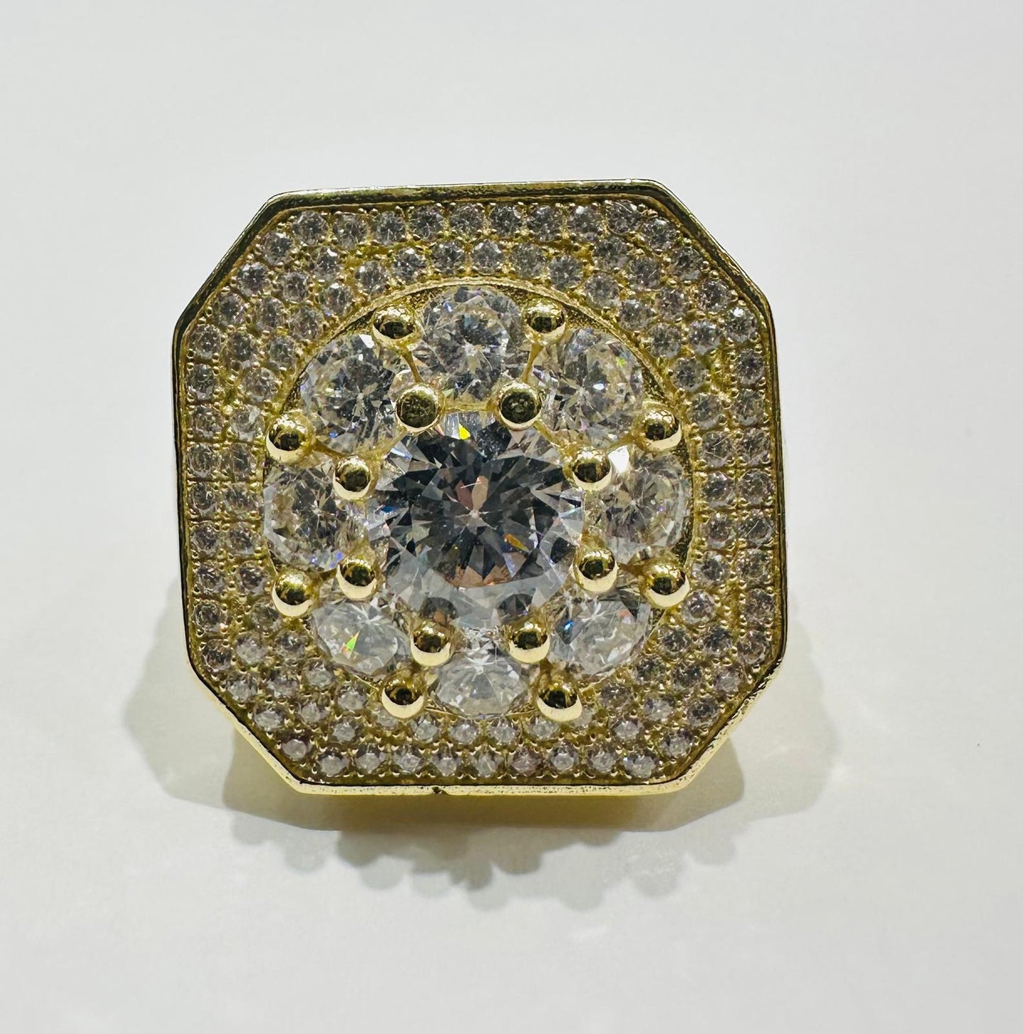 10K GOLD WHITE SAPPHIRE STONE RING- 8.9gm