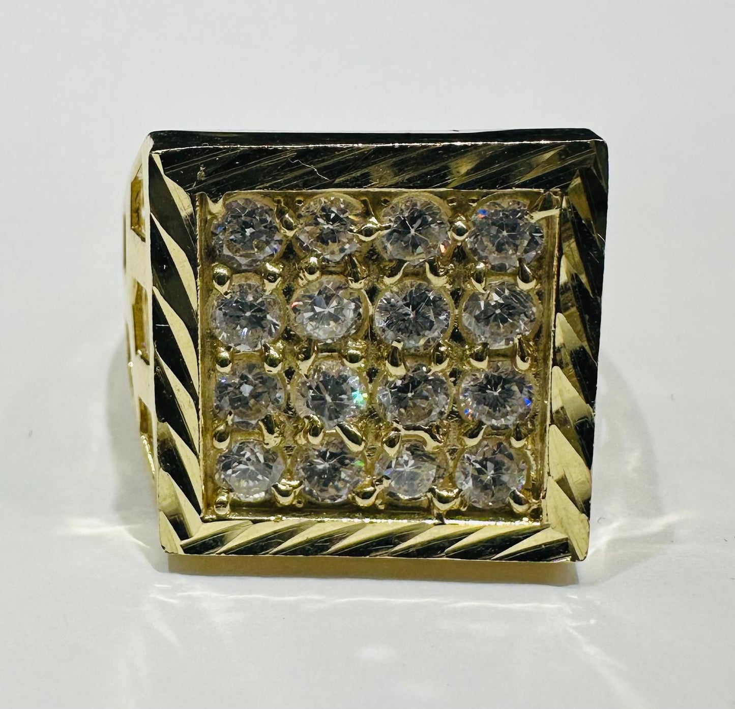 10K GOLD SQUARE WHITE SAPPHIRE STONE RING- 5.2gm