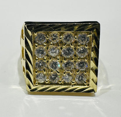 10K GOLD SQUARE WHITE SAPPHIRE STONE RING- 5.2gm