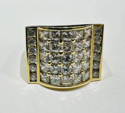 10K GOLD WHTE SAPPHIRE STONE RING- 11.8gm