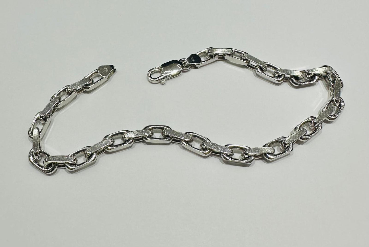10K WHITE GOLD ANCHOR LINK CHAIN BRACELET-  19.2gm    8"    4.58mm