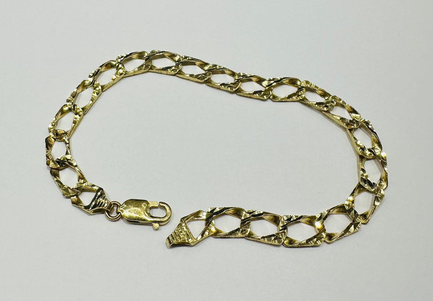 10K GOLD CUBAN LINK CHAIN BRACELET-  8.8gm    8"    6.75mm