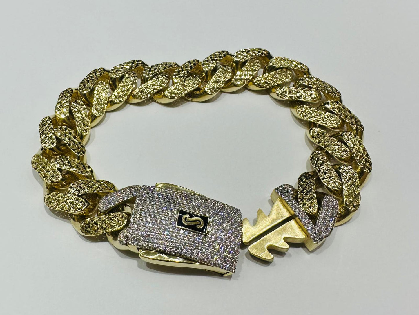 10K GOLD MONACO CLASSIC DIAMOND CUT BRACELET-  33gm    9.5"     16.92mm
