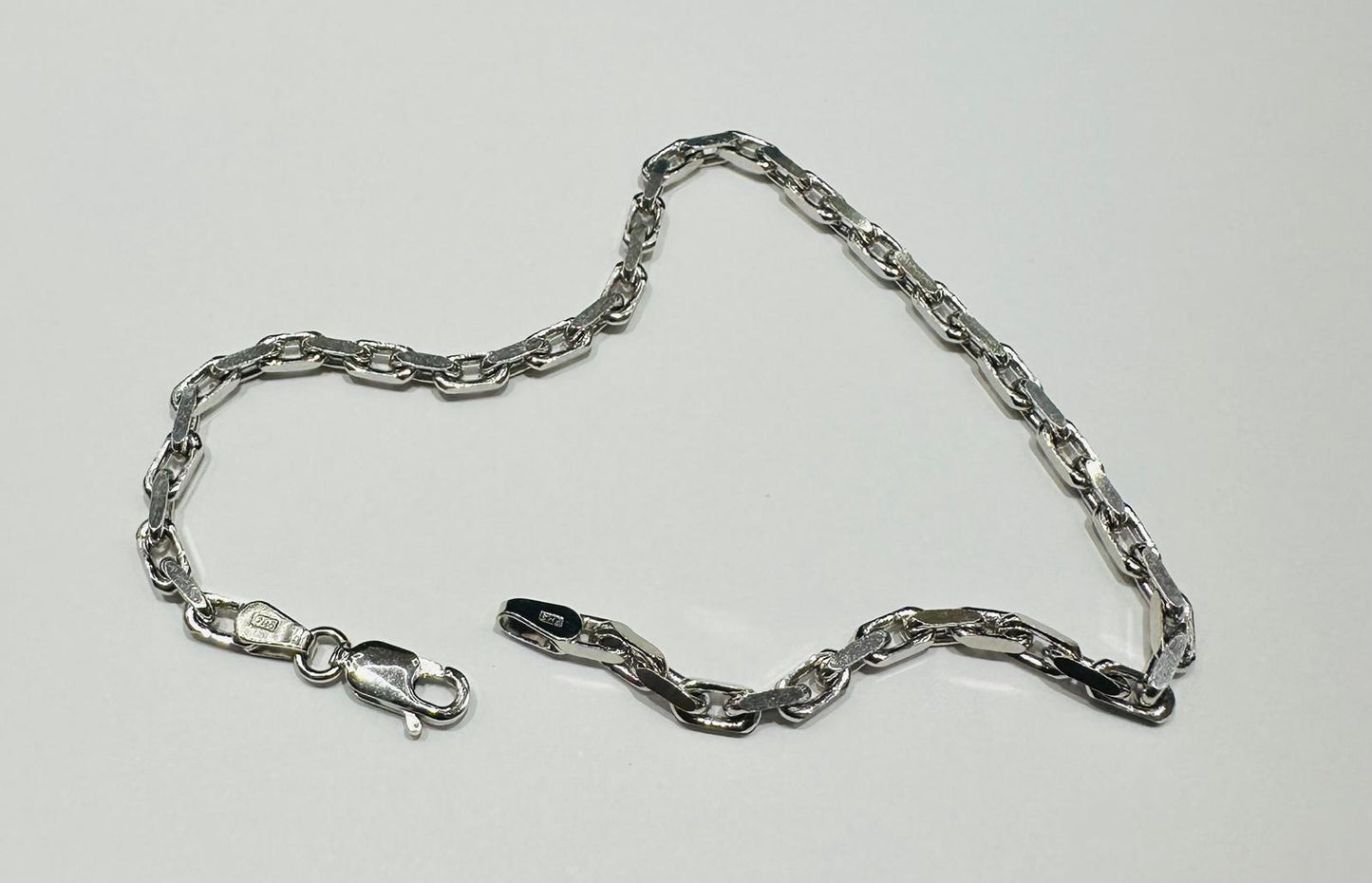 10K WHITE GOLD ANCHOR LINK CHAIN BRACELET-  8.3gm    8"    2.72mm