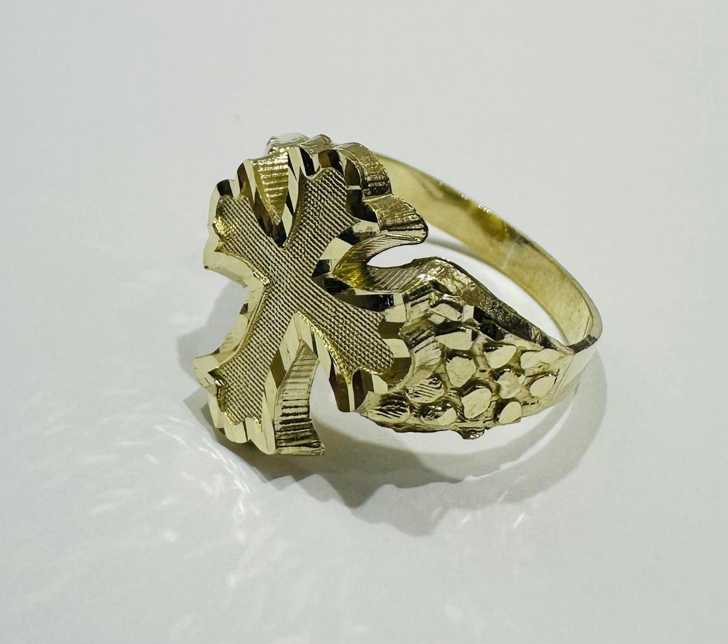 10K GOLD CROSS NUGGET RING- 3.1gm