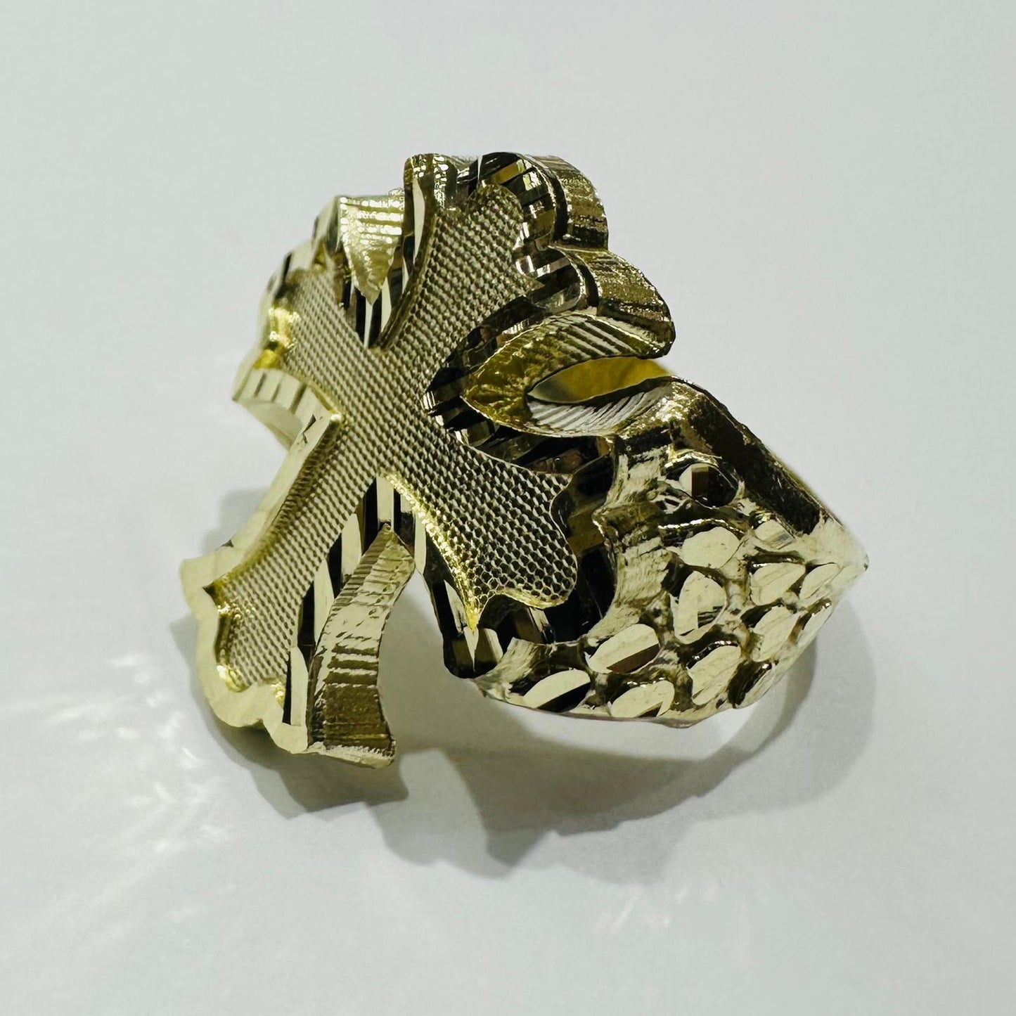 10K GOLD CROSS NUGGET RING- 5.1gm