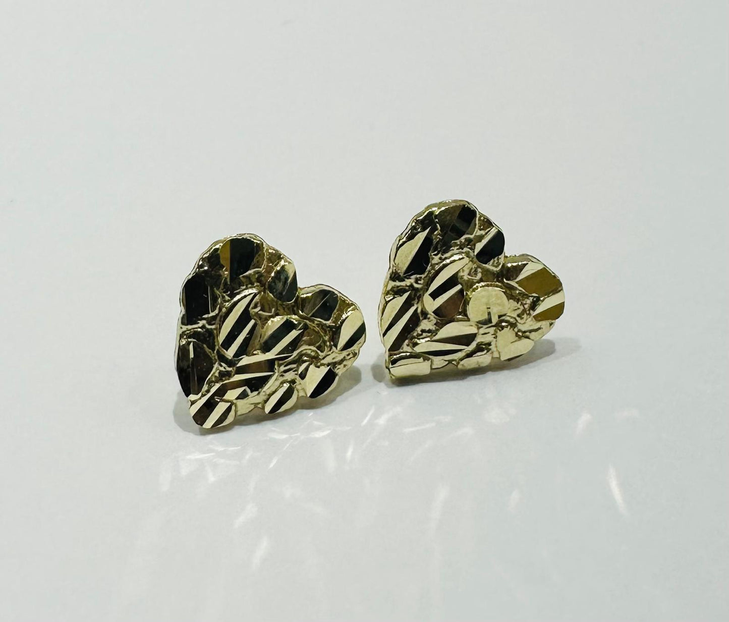 10K GOLD HEART NUGGET EARRINGS- 1.2gm