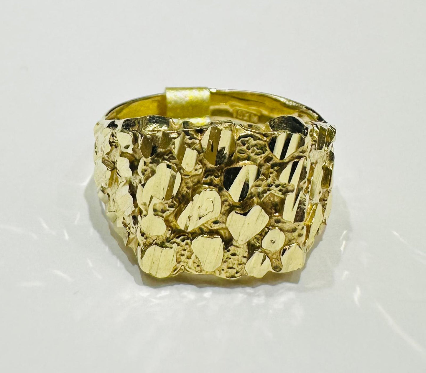 10K GOLD NUGGET RING- 3.1gm