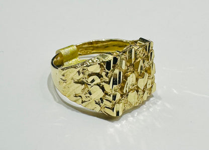 10K GOLD NUGGET RING- 3.1gm