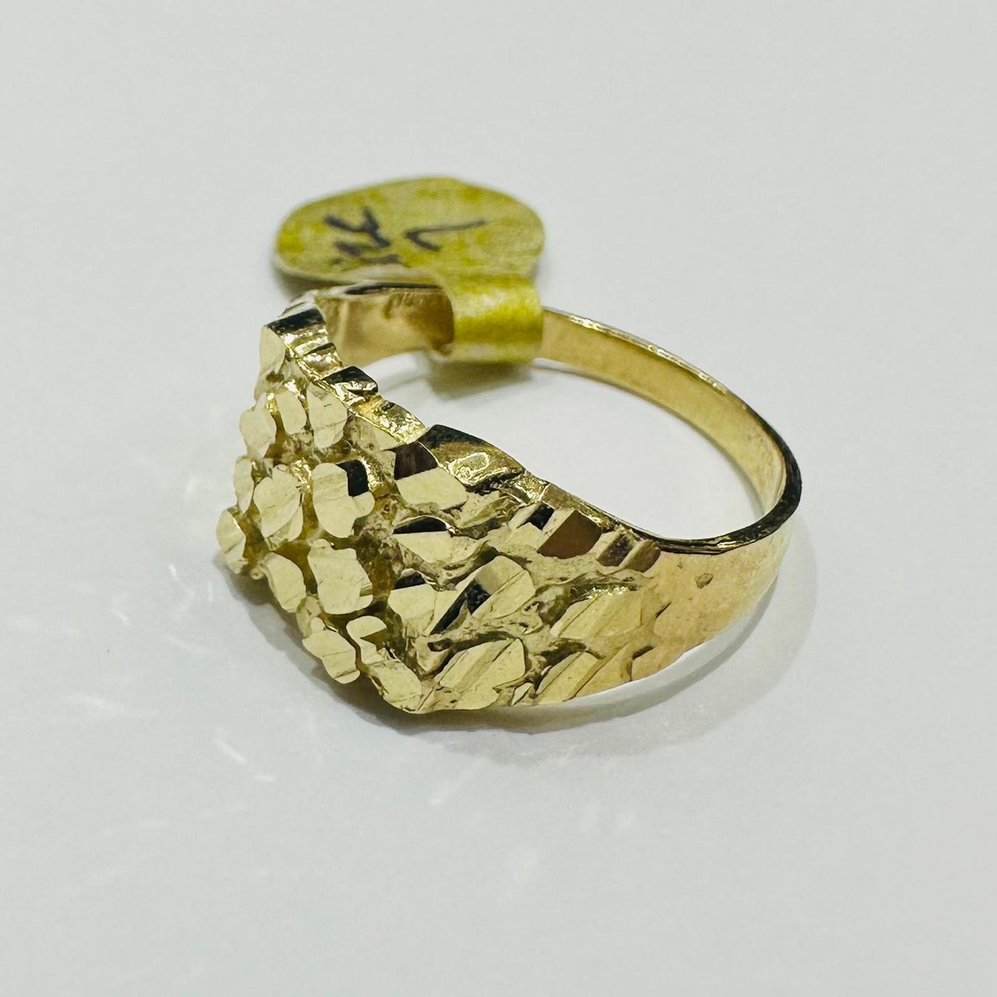 10K GOLD NUGGET RING- 2.8gm