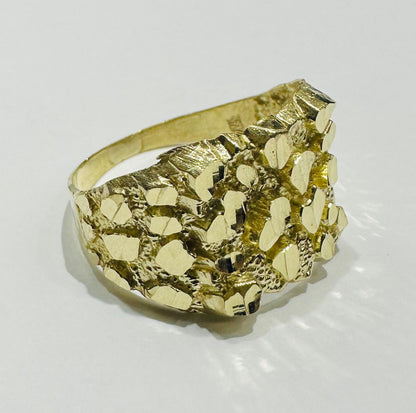 10K GOLD NUGGET RING- 4.1gm