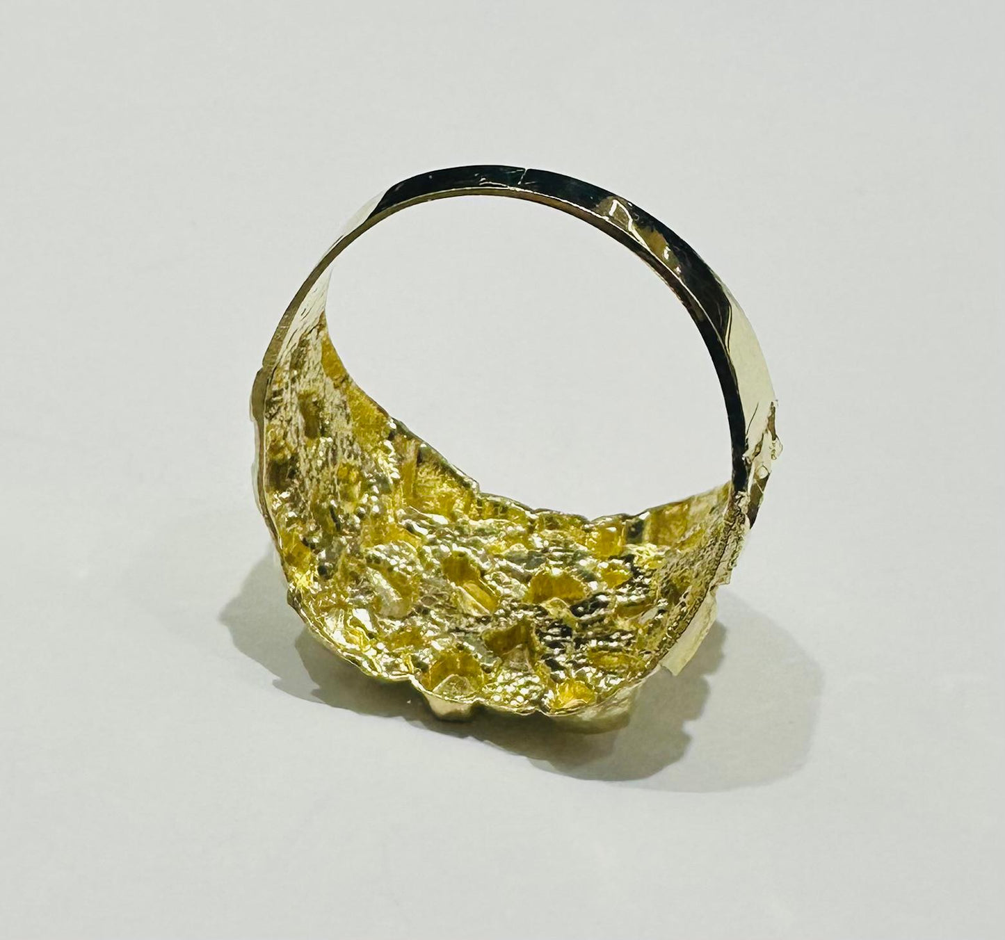 10K GOLD NUGGET RING- 4.1gm