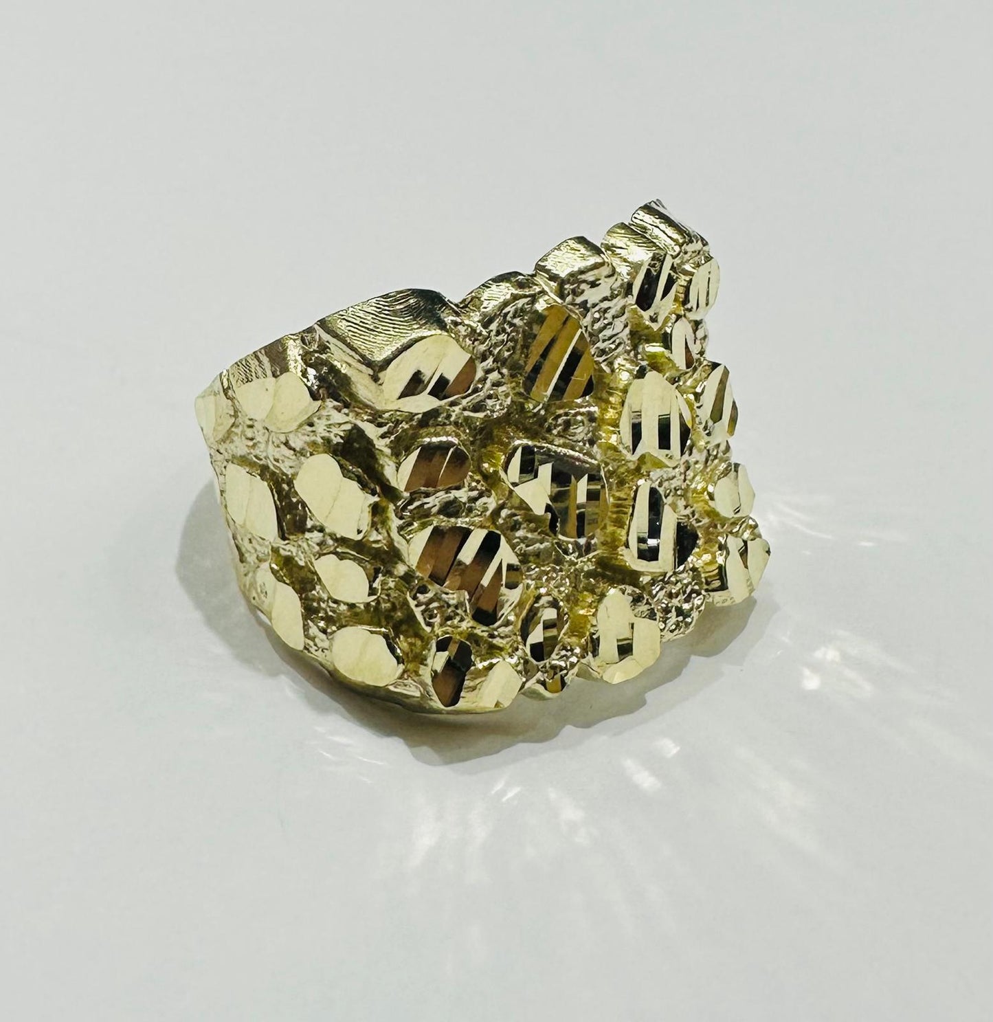 10K GOLD NUGGET RING- 5.2gm