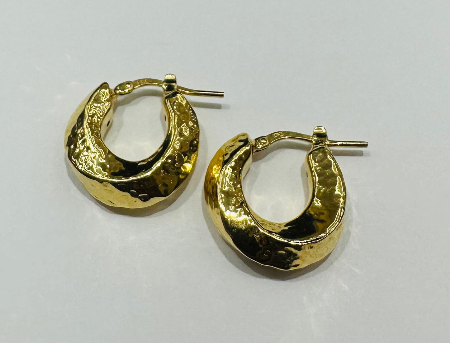 10K GOLD ROUND HOOP EARRINGS- 2.9gm