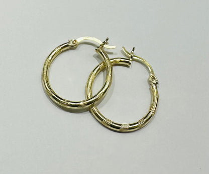 10K GOLD ROUND HOOP EARRINGS- 1.6gm