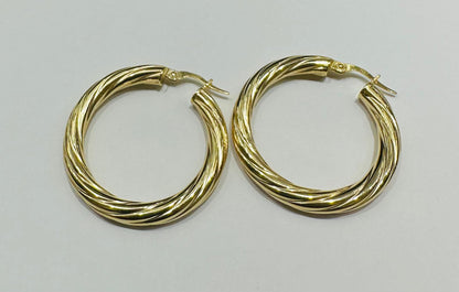 10K GOLD ROUND TWIST HOOP EARRINGS- 3.3gm