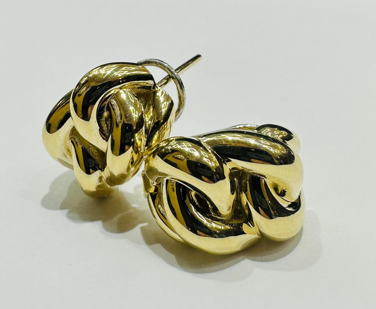 10K GOLD KNOT EARRINGS- 3.3gm
