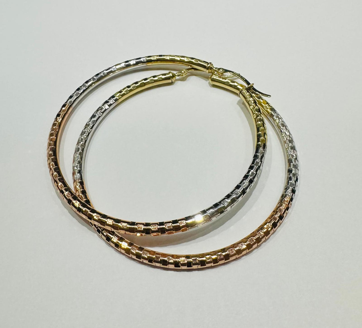 10K GOLD ROUND TRI COLOUR EARRINGS- 5.7gm