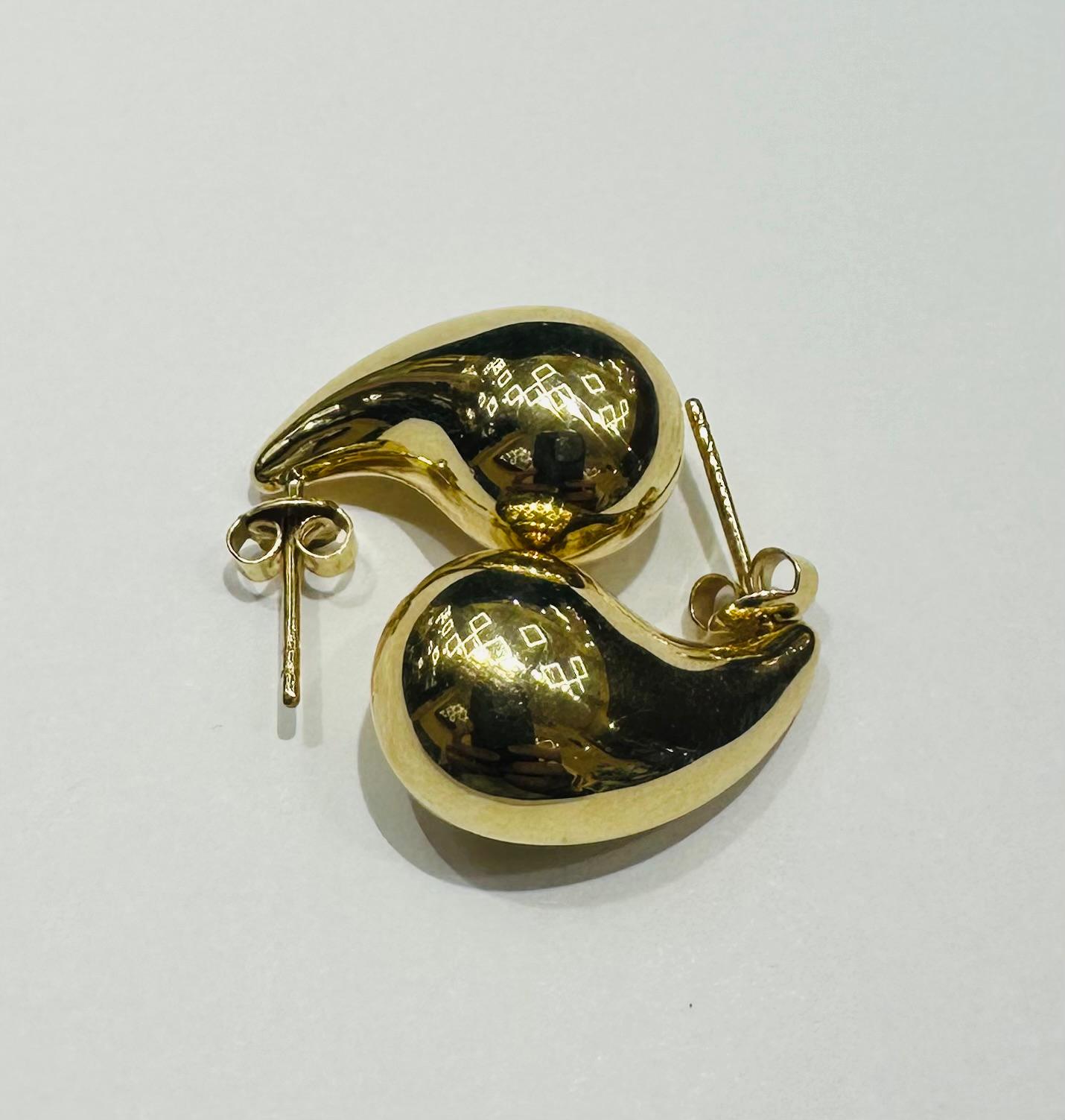 10K GOLD TEARDROP EARRINGS- 2.6gm