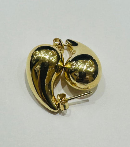 10K GOLD TEARDROP EARRINGS- 2.6gm