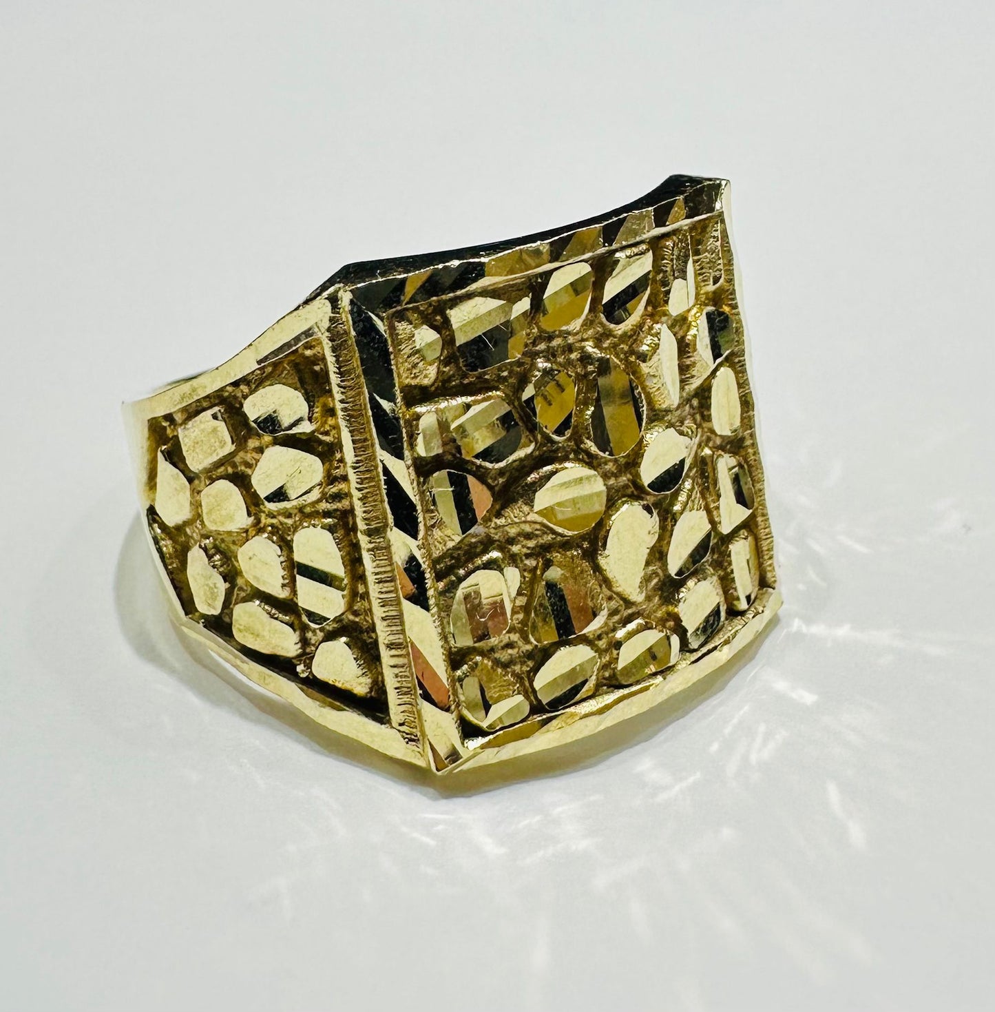 10K GOLD NUGGET RING- 5.5gm