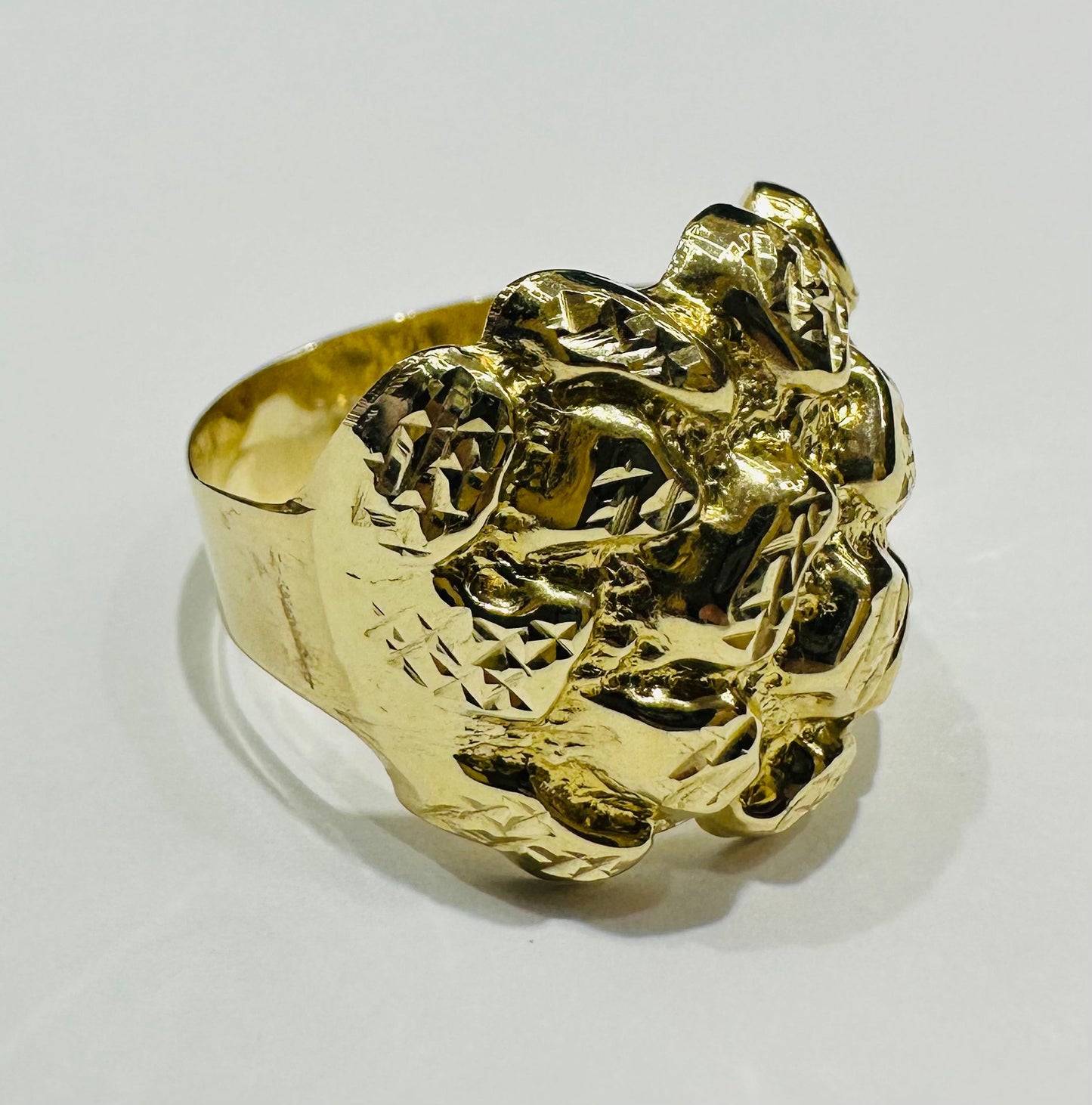 10K GOLD NUGGET RING- 3.3gm