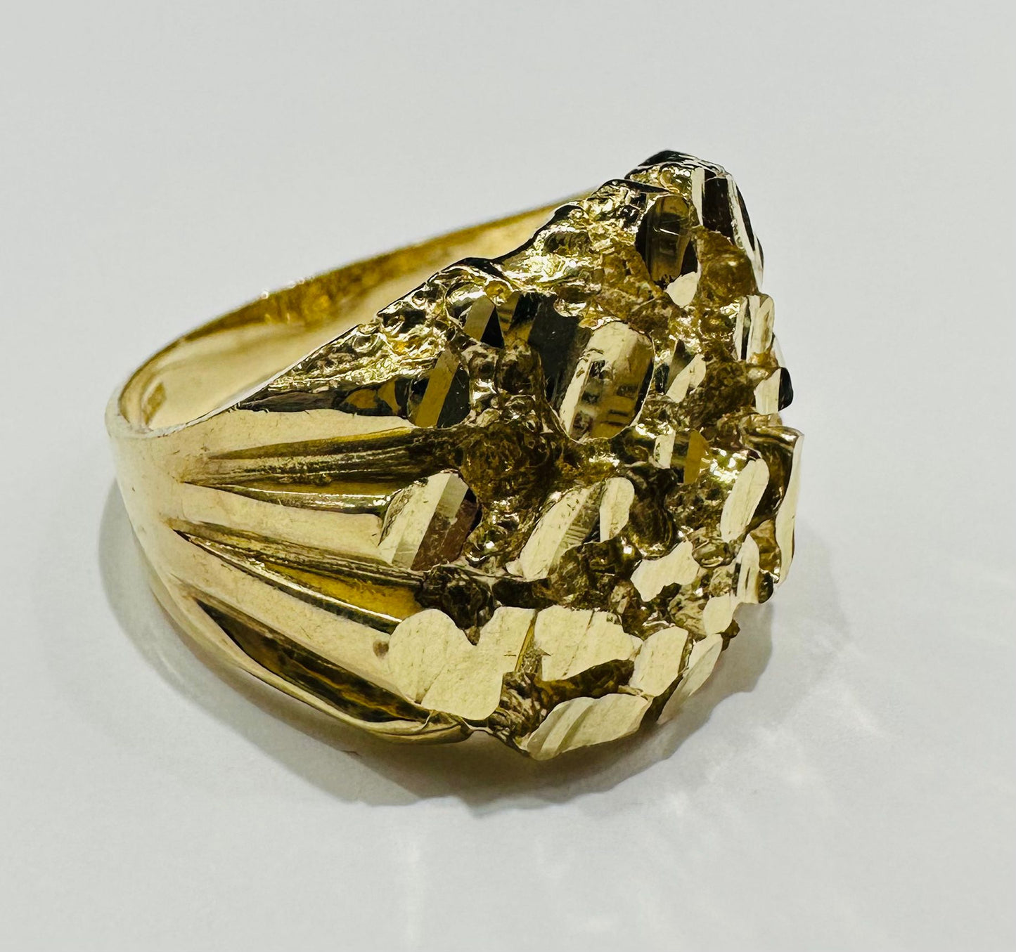 10K GOLD NUGGET RING- 8.4gm