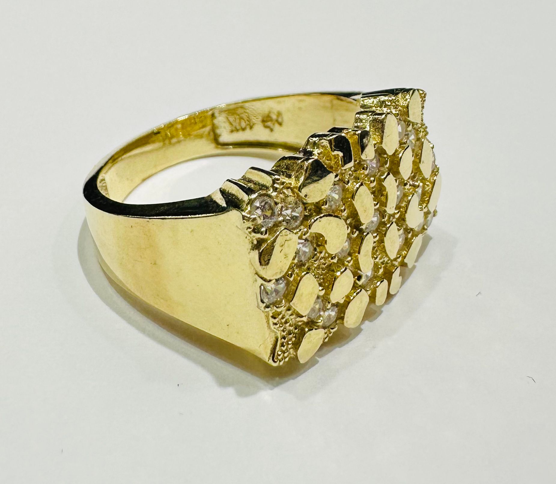 10K GOLD NUGGET RING- 5.8gm