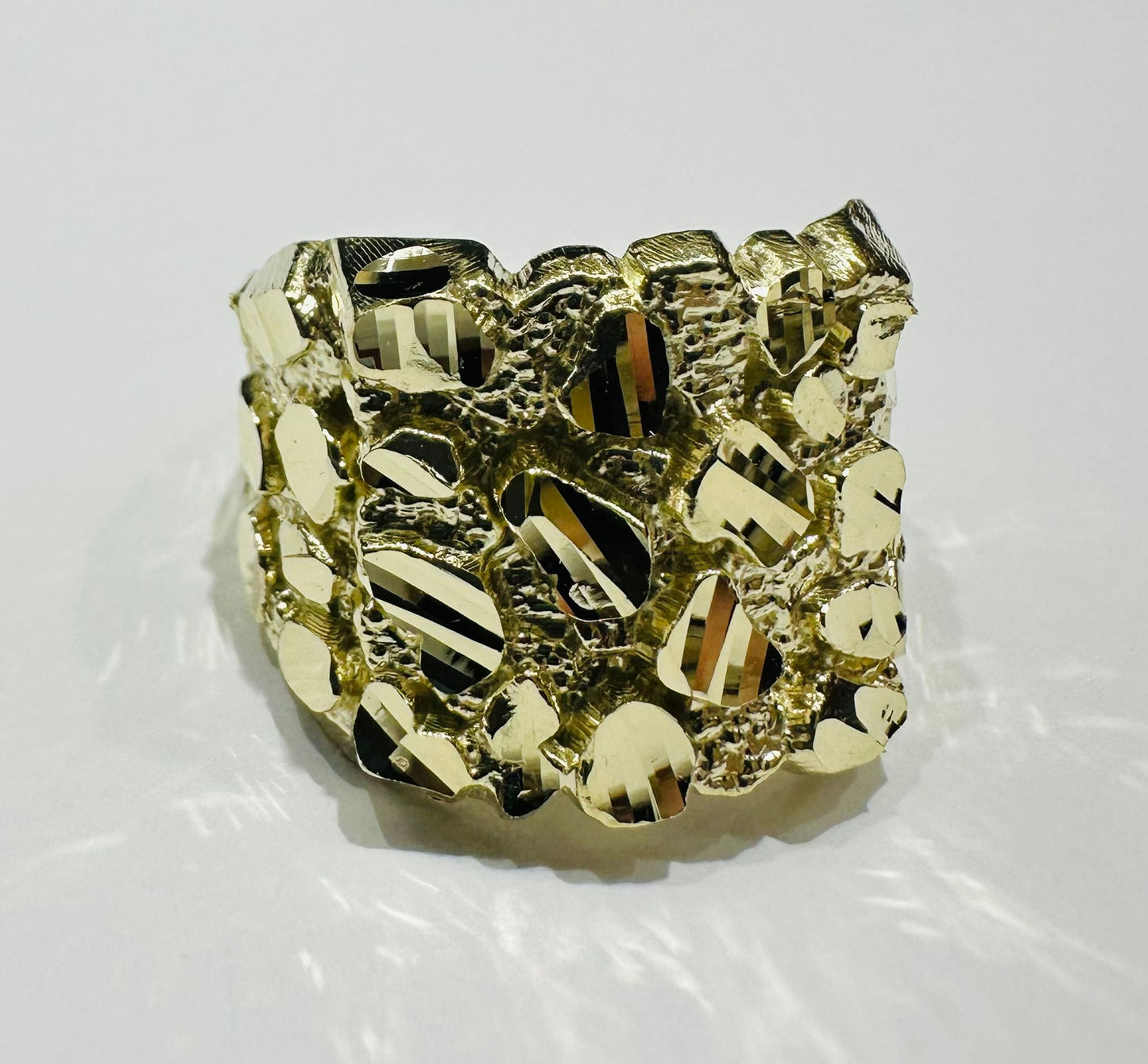 10K GOLD NUGGET RING- 4.8gm