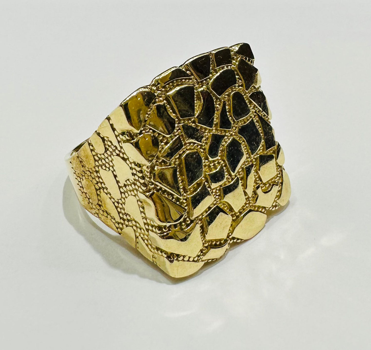 10K GOLD NUGGET RING- 7.7gm
