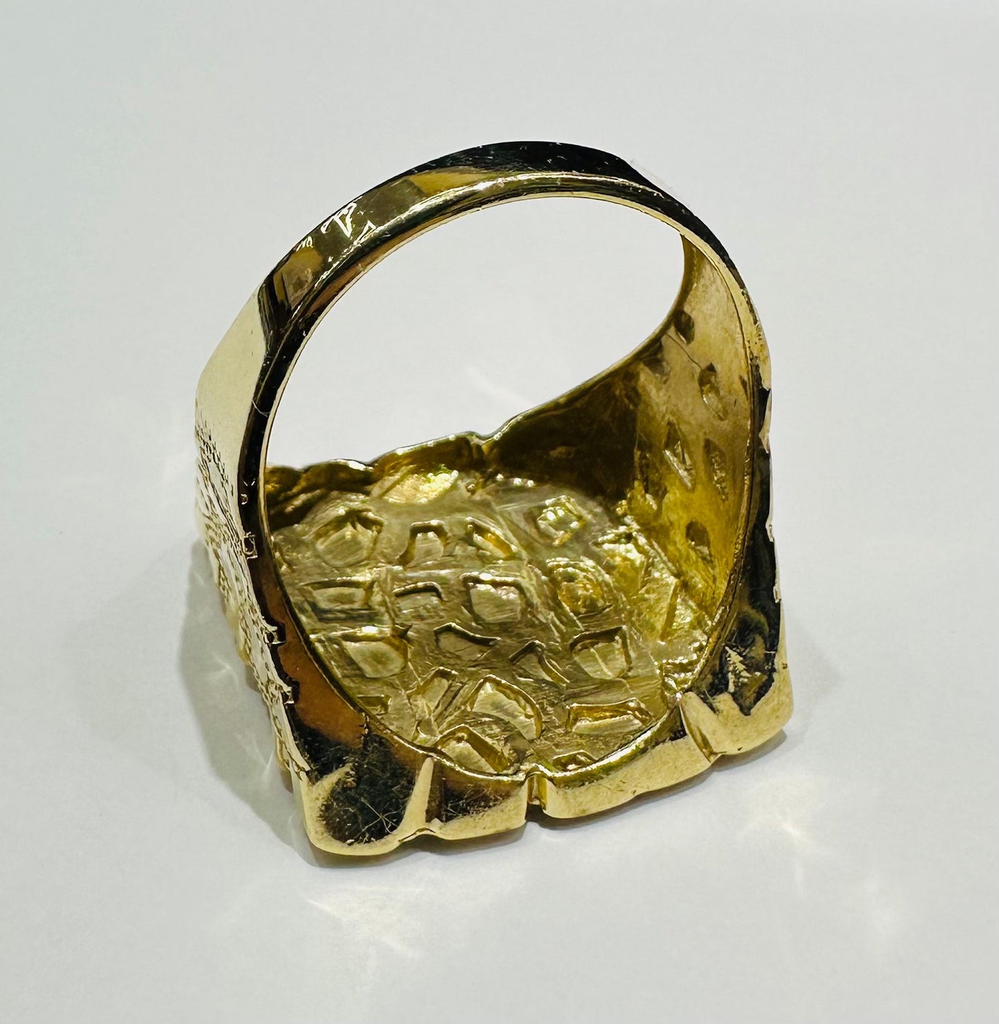 10K GOLD NUGGET RING- 7.7gm