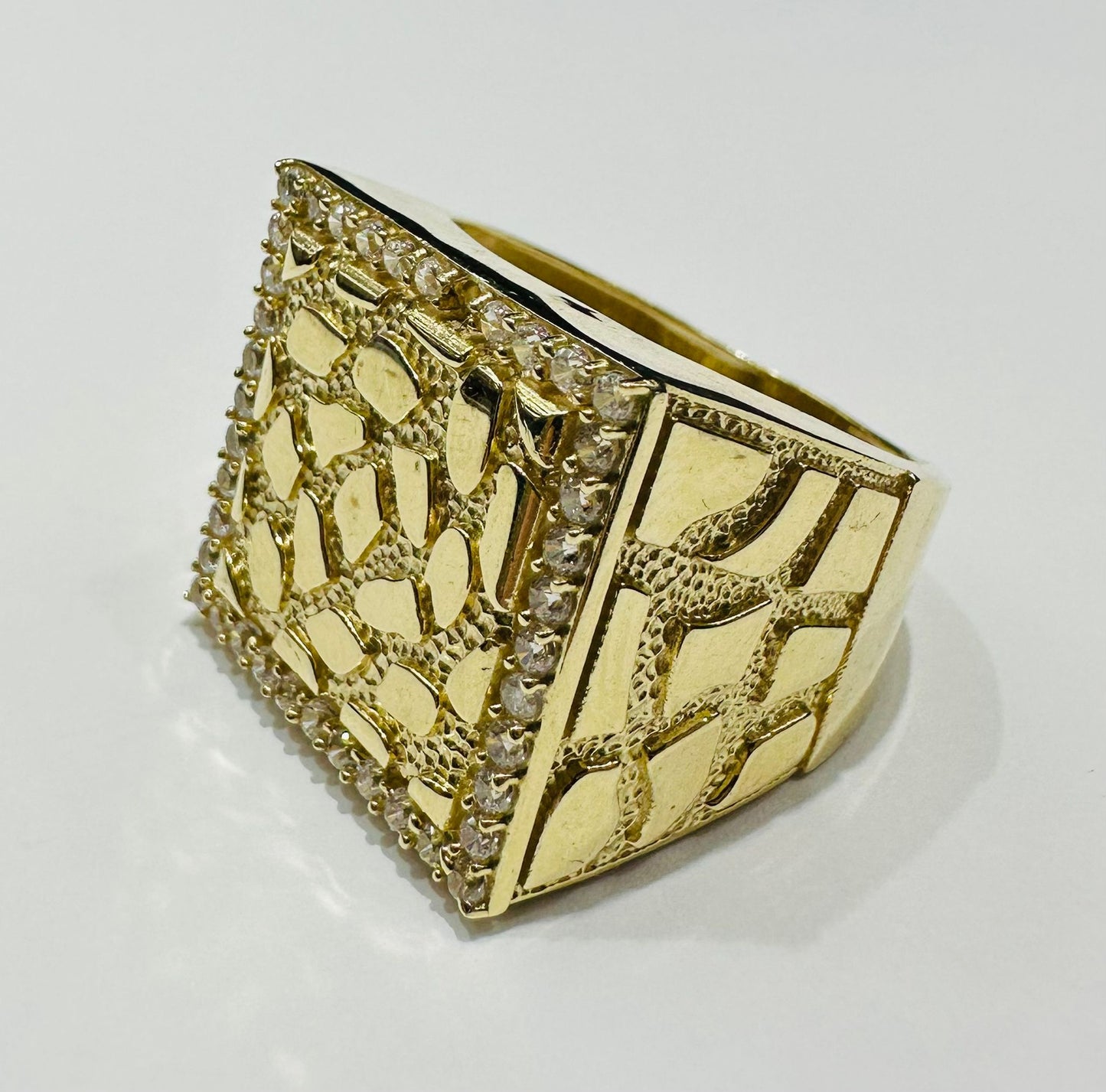 10K GOLD NUGGET RING- 4.9gm