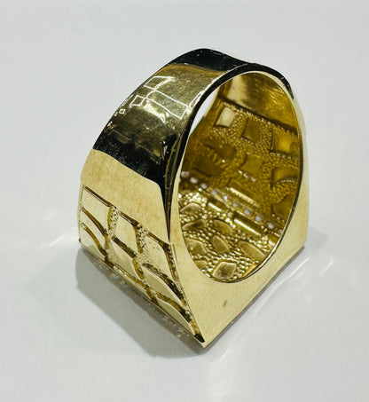 10K GOLD NUGGET RING- 4.9gm