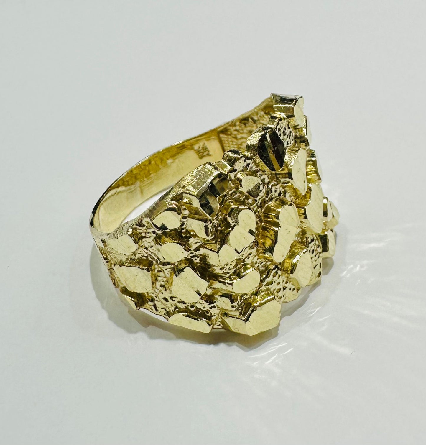 10K GOLD NUGGET RING- 6.2gm