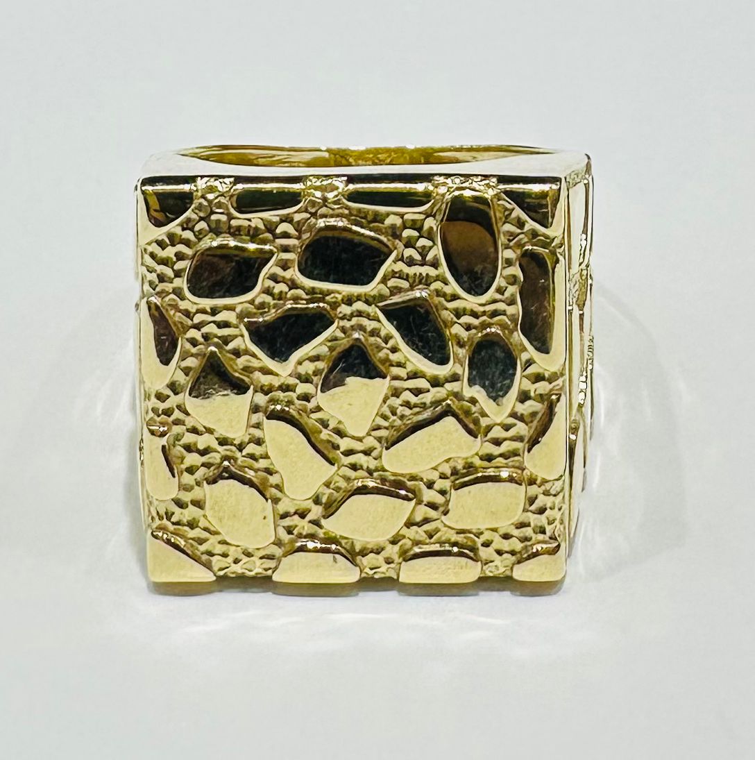 10K GOLD NUGGET RING- 4.9gm