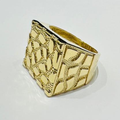 10K GOLD NUGGET RING- 4.9gm