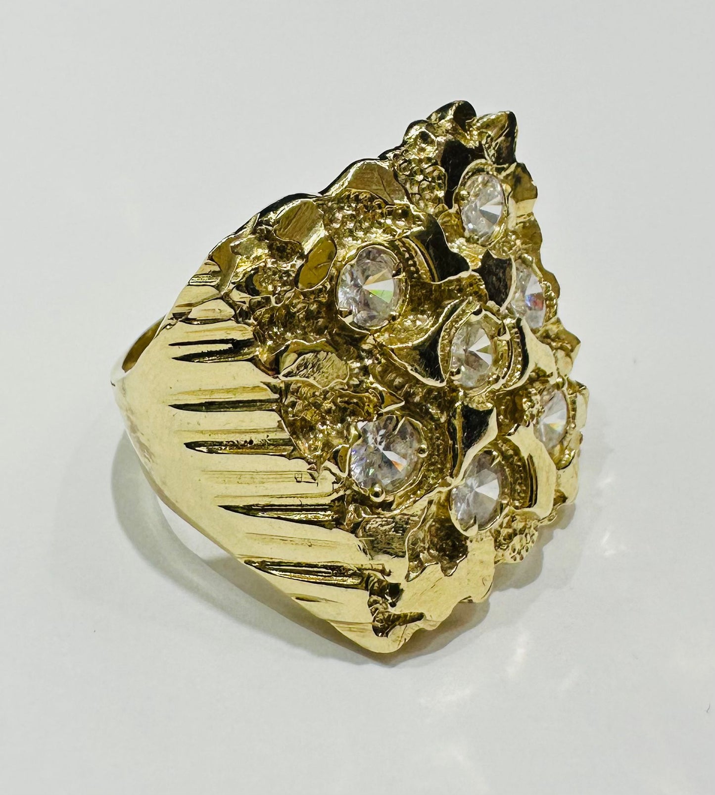 10K GOLD NUGGET RING WITH CZ STONES- 15.7gm