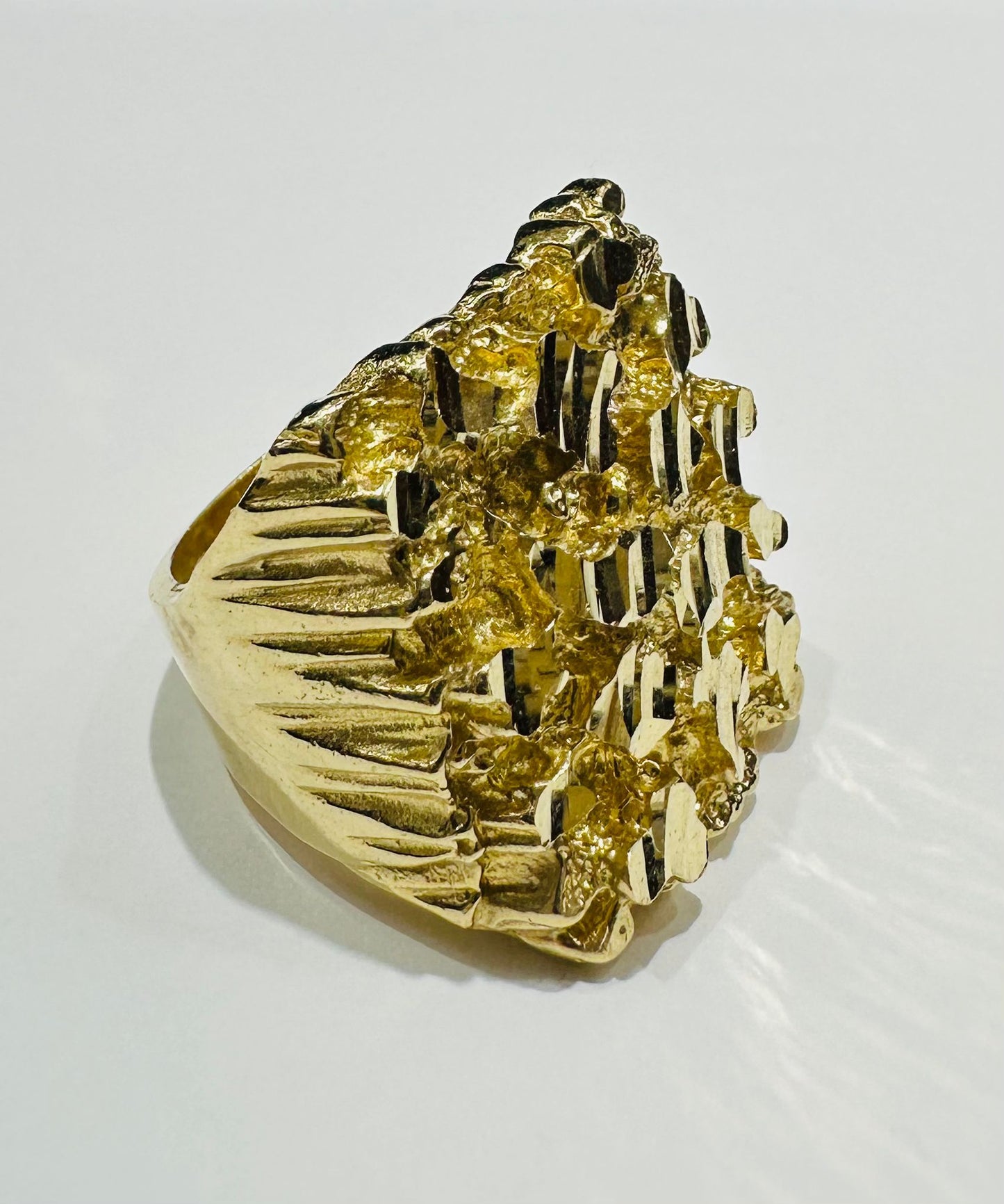 10K GOLD NUGGET RING- 20.0gm