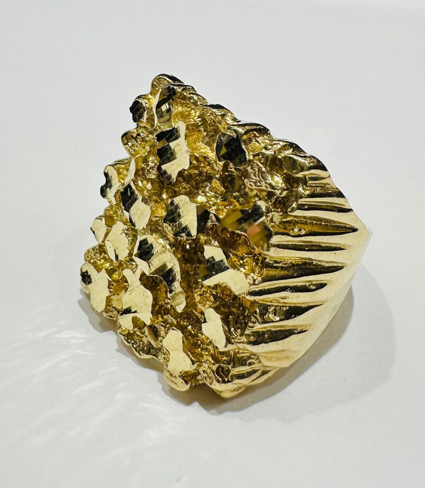 10K GOLD NUGGET RING- 20.0gm