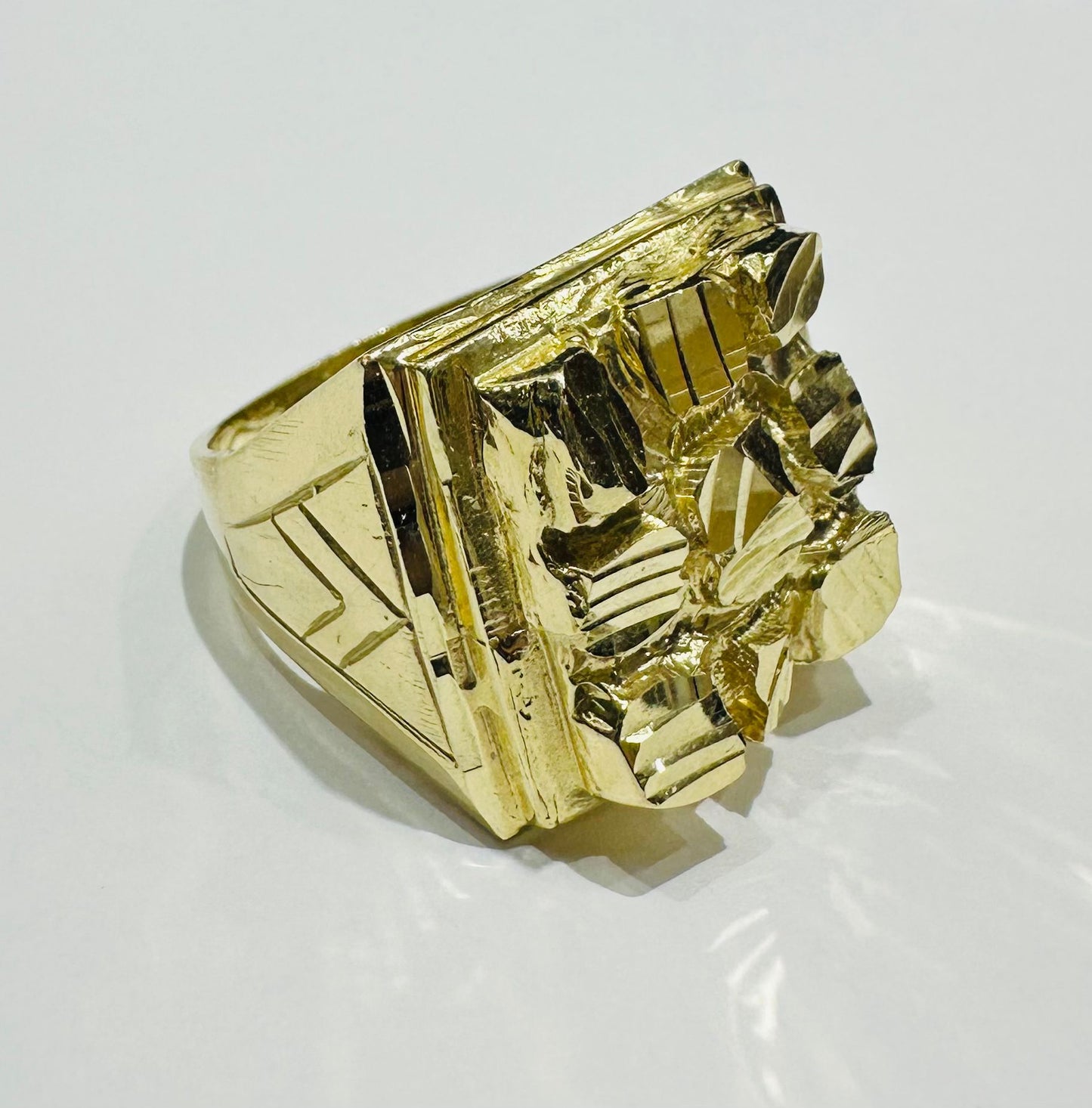 10K GOLD NUGGET RING- 13.9gm