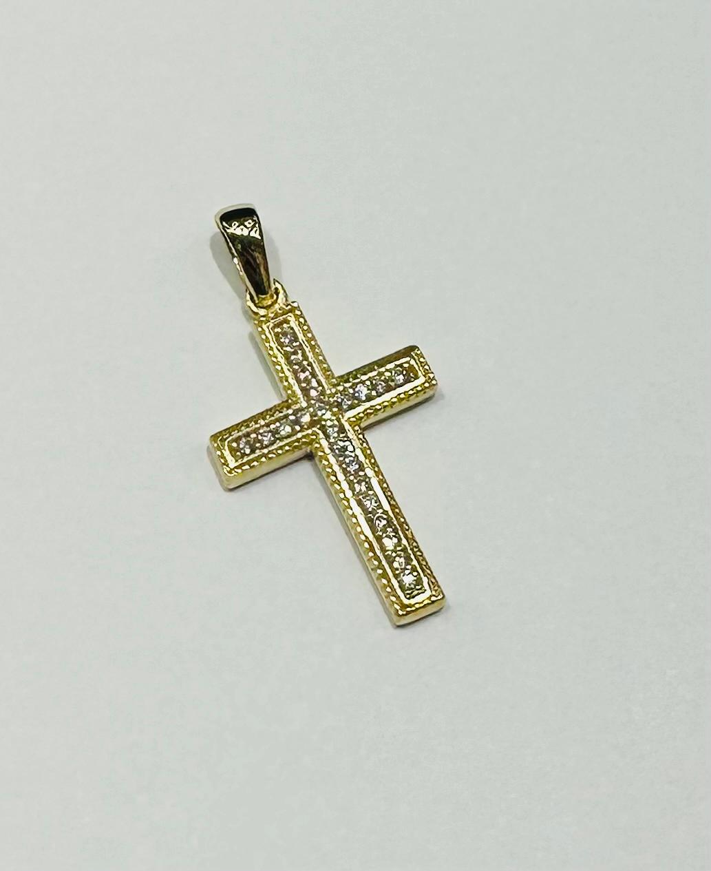 10K GOLD CROSS PENDANT WITH WHITE SAPPHIRE- WEIGHT: 1.5gm