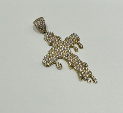 10K GOLD CROSS PENDANT WITH WHITE SAPPHIRE- WEIGHT: 5.6gm
