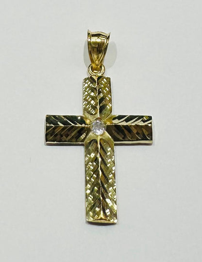 10K GOLD CROSS PENDANT- WEIGHT: 3.1gm
