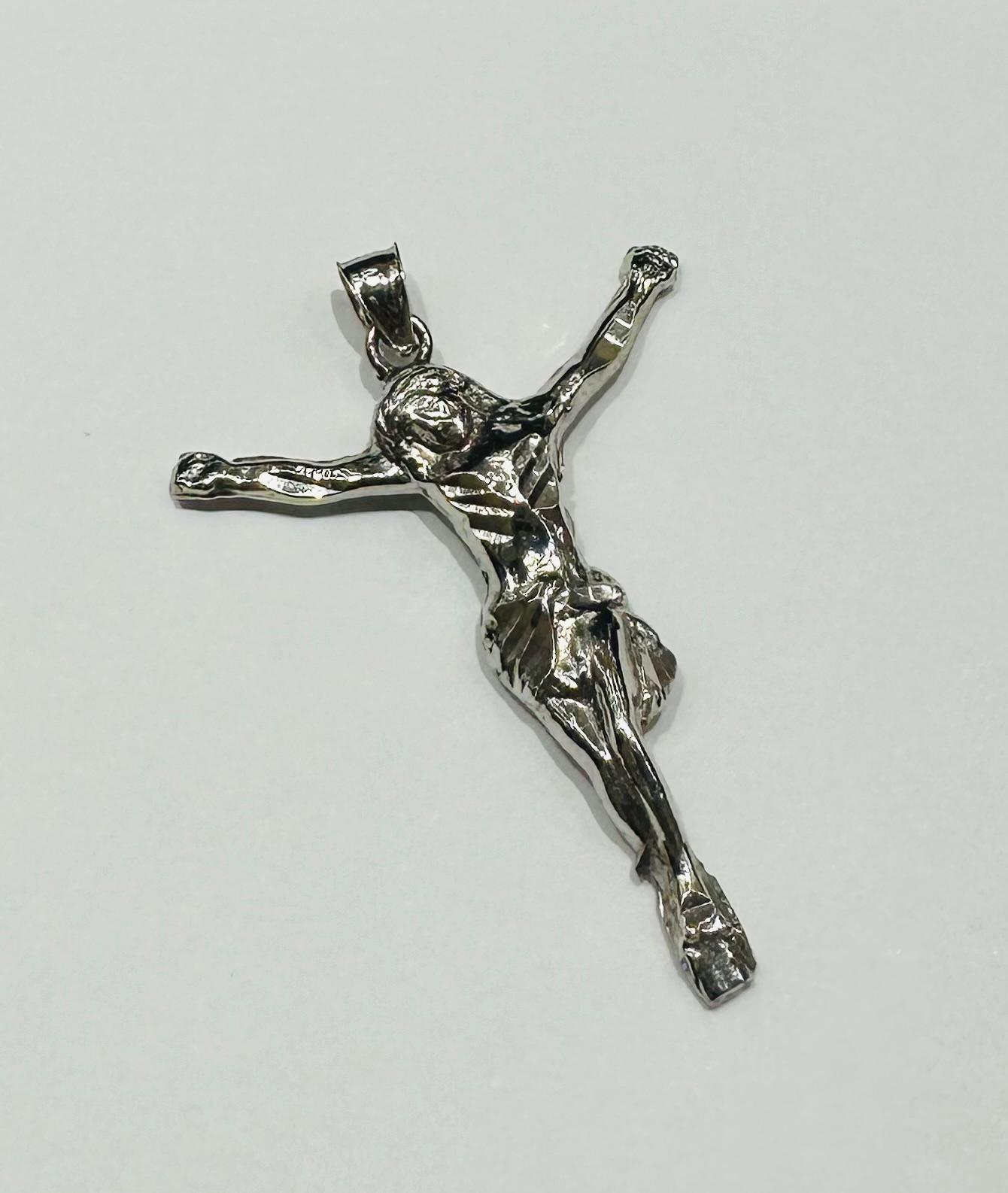 10K WHITE GOLD JESUS PENDANT- WEIGHT: 3.0gm