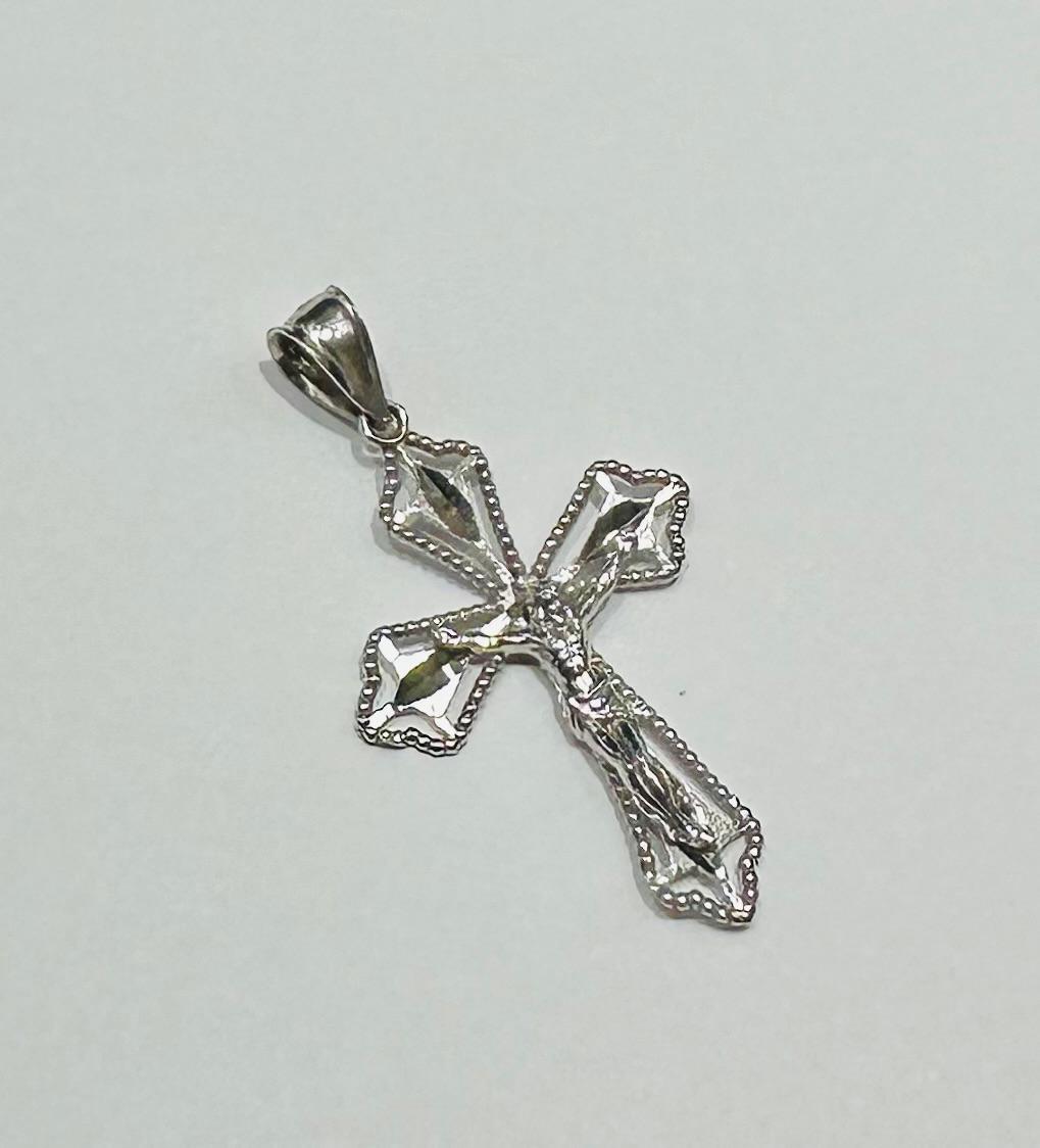 10K WHITE GOLD CROSS JESUS PENDANT- WEIGHT: 1.0gm