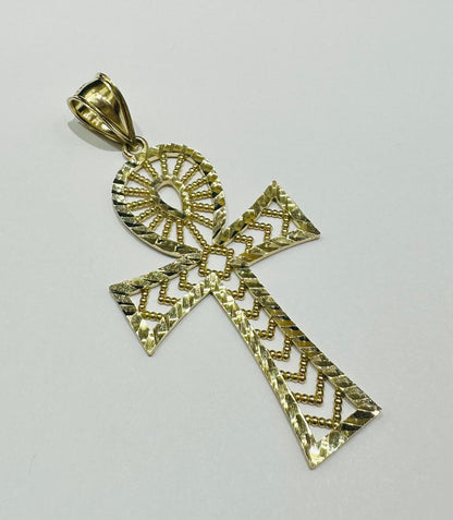 10K GOLD CROSS PENDANT- WEIGHT: 6.3gm