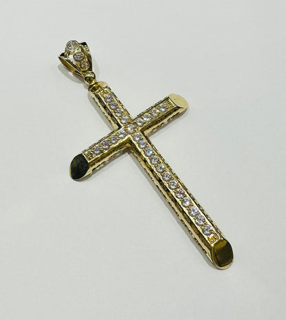 10K GOLD CROSS PENDANT WITH WHITE SAPPHIRE- WEIGHT: 13.0gm
