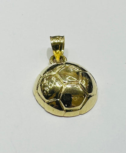 10K GOLD SOCCER BALL  PENDANT-   WEIGHT: 2.8gm