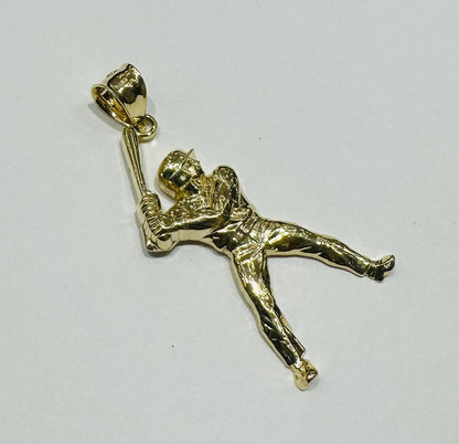 10K GOLD BASEBALL PLAYER CHARM PENDANT-   WEIGHT: 2.1gm