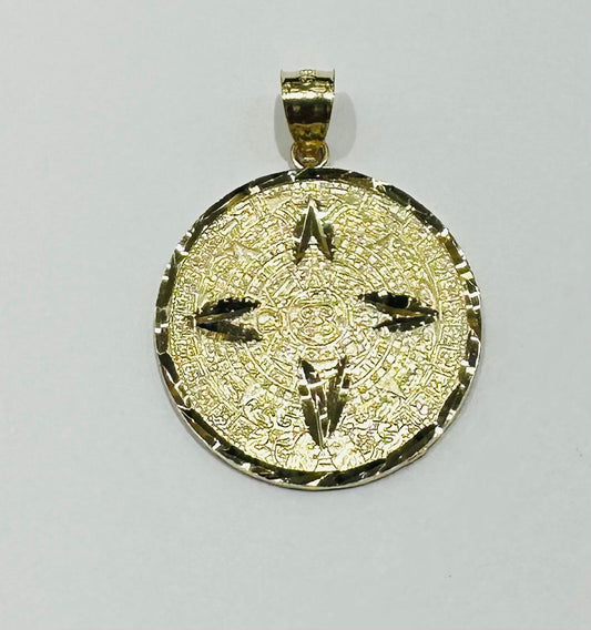 10K GOLD AZTEC CALENDER PENDANT-   WEIGHT: 2.5gm